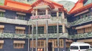 Rose Valley Hotel Naran (1)